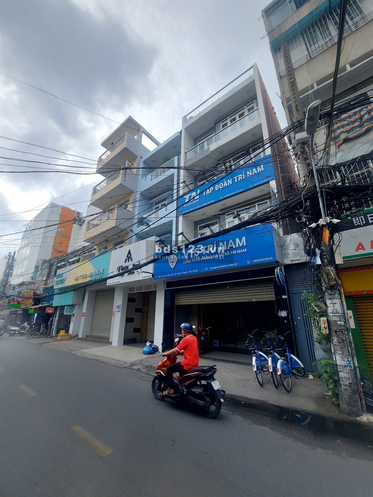 Cho thuê nhà mặt tiền KD, làm văn phòng Vũ Huy Tấn, Phường 3, Bình Thạnh - DT 130m2