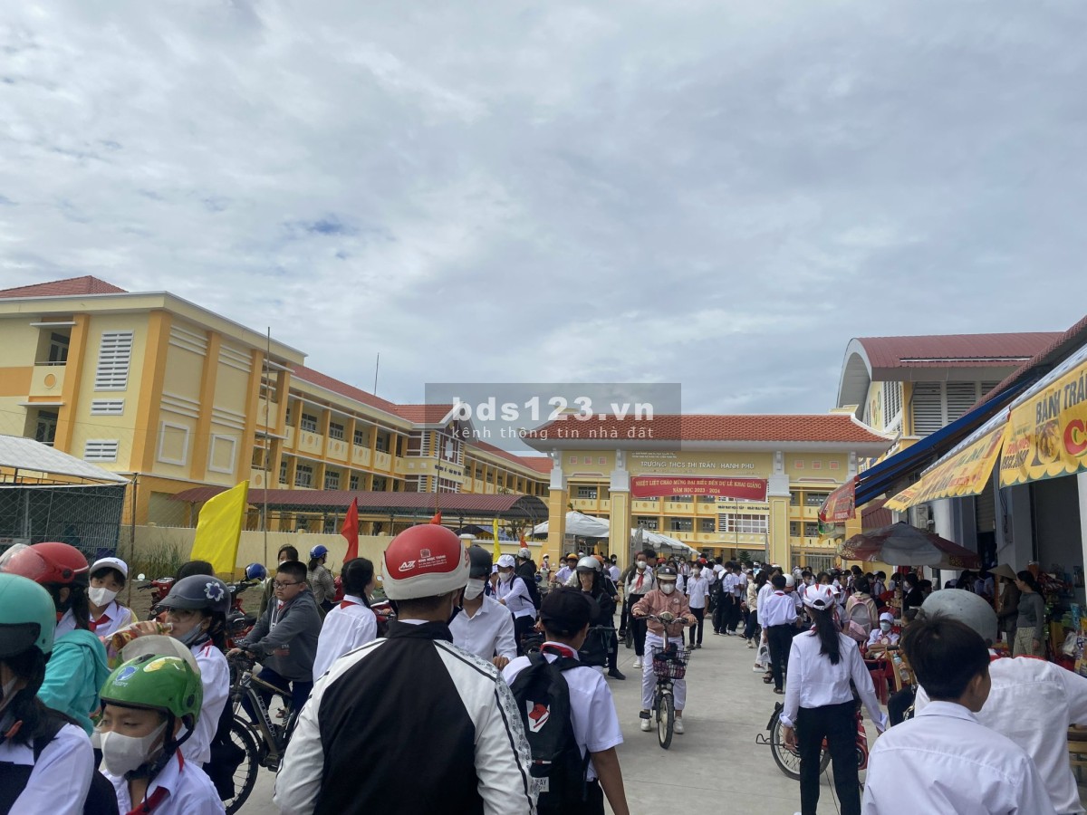 Bán đất nền sát trường học cấp 2 huyện Thạnh Phú