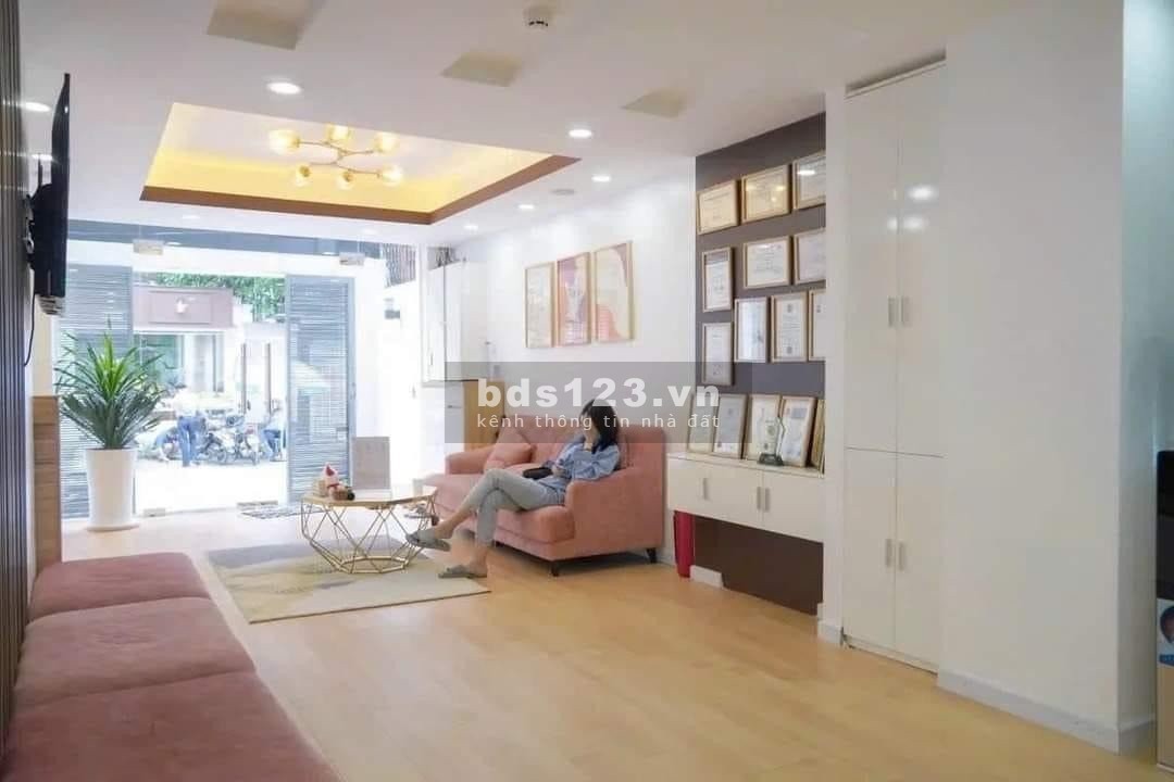 Cho thuê căn mặt tiền KD đường Hoa Mai, Phú Nhuận - Diện tích 130m2