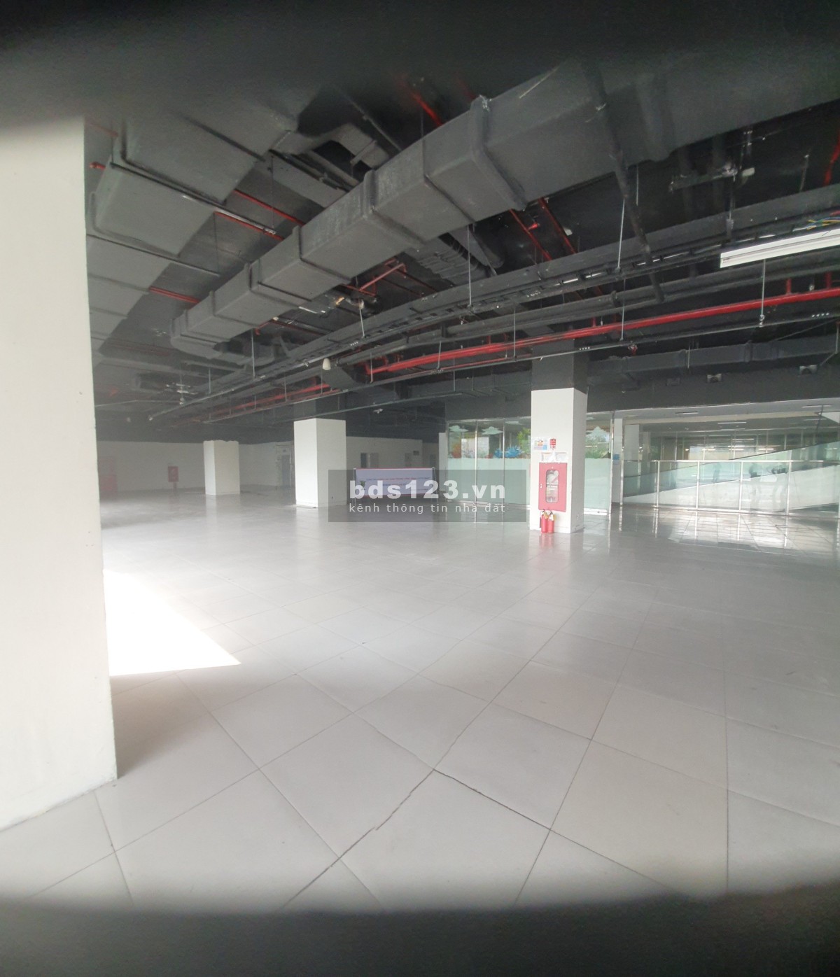 Chính chủ cho thuê Mặt Bằng Kinh Doanh, Sàn văn phòng tại chân đế Mipec Tower 229 Tây Sơn, Ngã Tư Sở