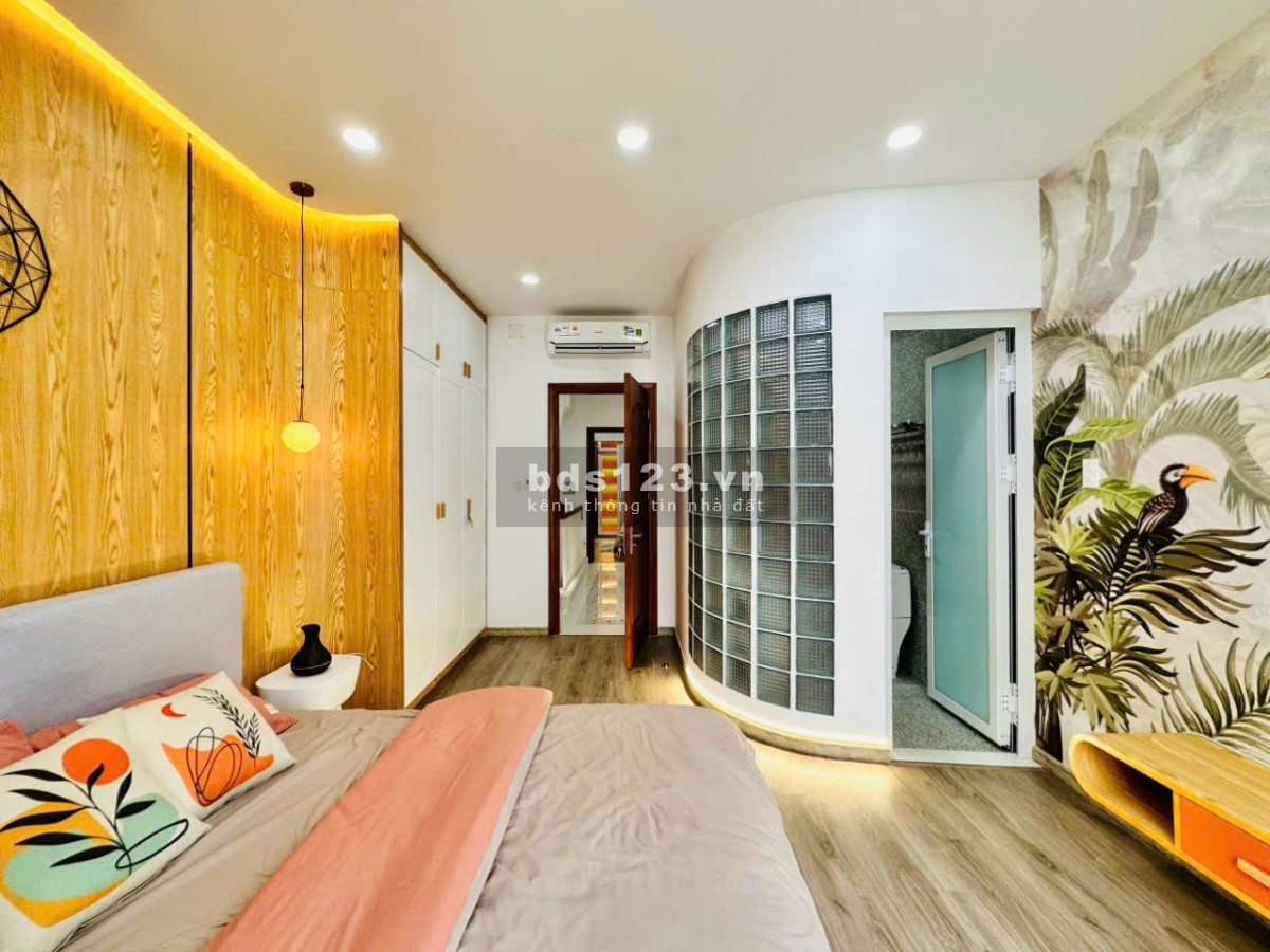 Bán siêu phẩm nhà phố có thang máy kính Phường 14, Quận Gò vấp, Hồ chí Minh