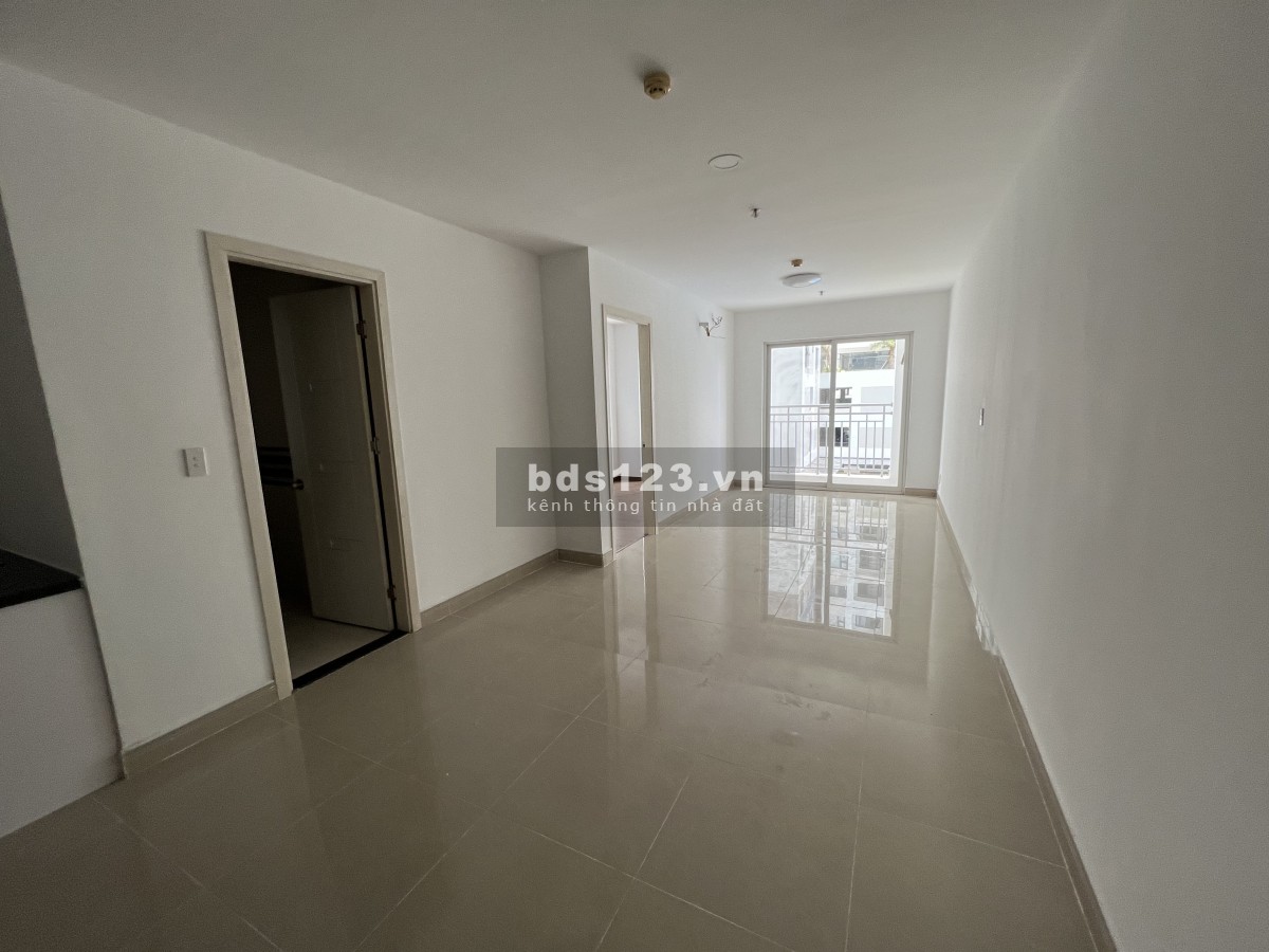Mình cần bán căn hộ 92.6m2 3PN ở Charm Plaza 1