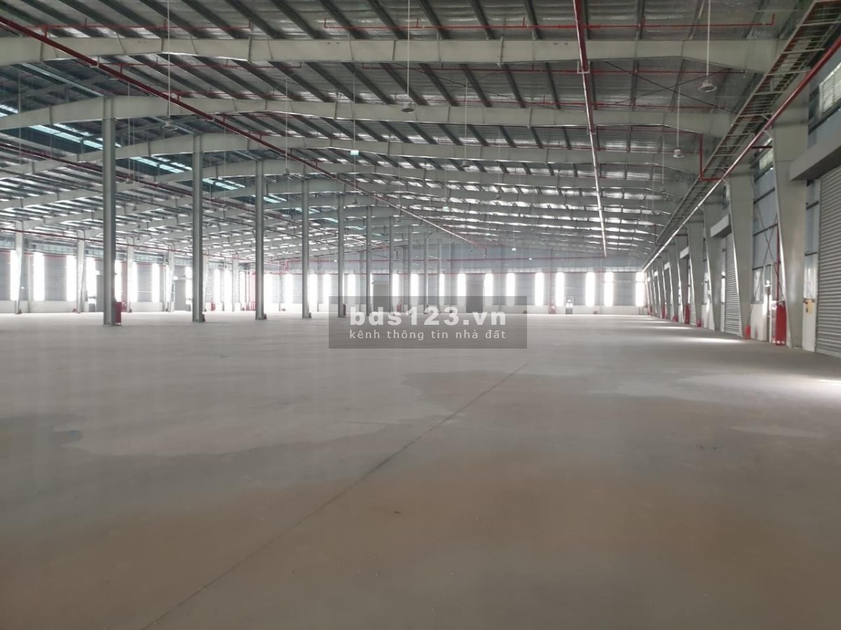 Chính chủ cho thuê kho chứa hàng,sản xuất,logitics DT từ 1.000m2 đến10.000m2 tại quận Long Biên,HN