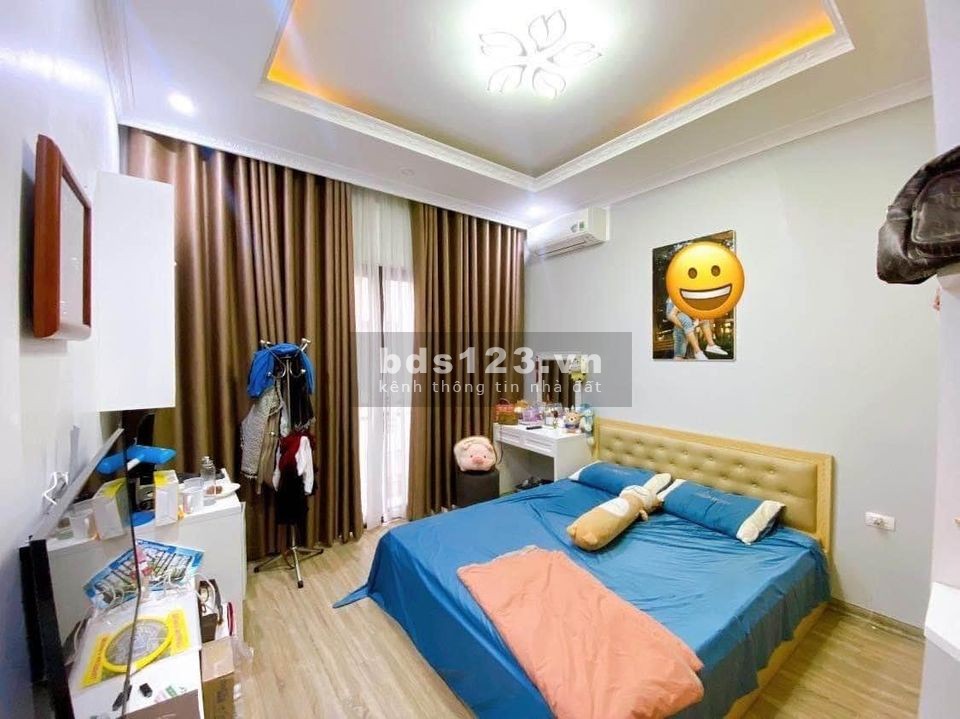 Bán nhà Láng Hạ, Đống Đa, 51m2 x 4 tầng, lô góc, oto chỉ 35m, giá 4.25 tỷ LH 0333649396