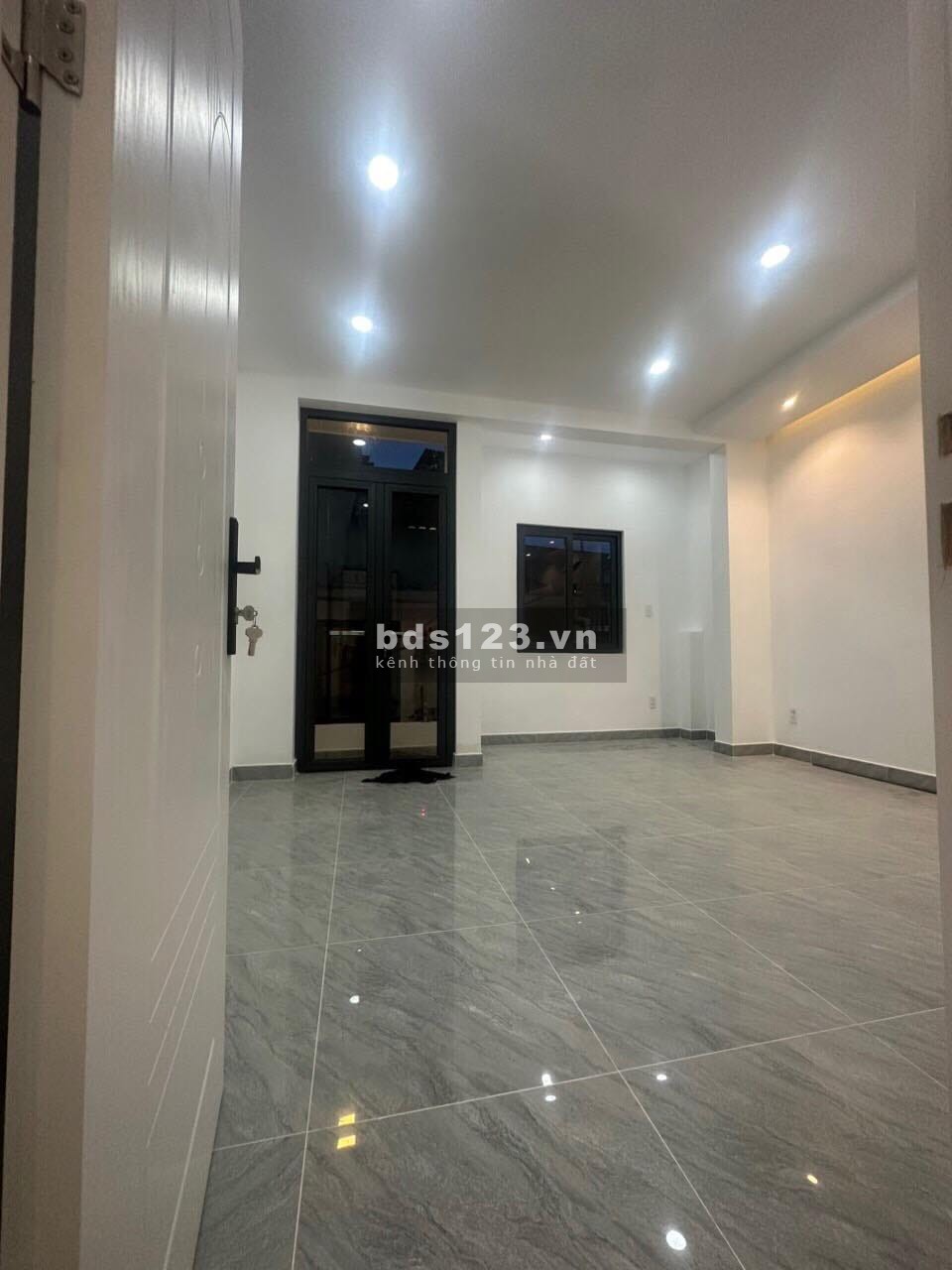 Bán nhà Bình Thạnh kế Quận 1 – Diện tích 45M2 chỉ 4 tỷ 2 (TL)