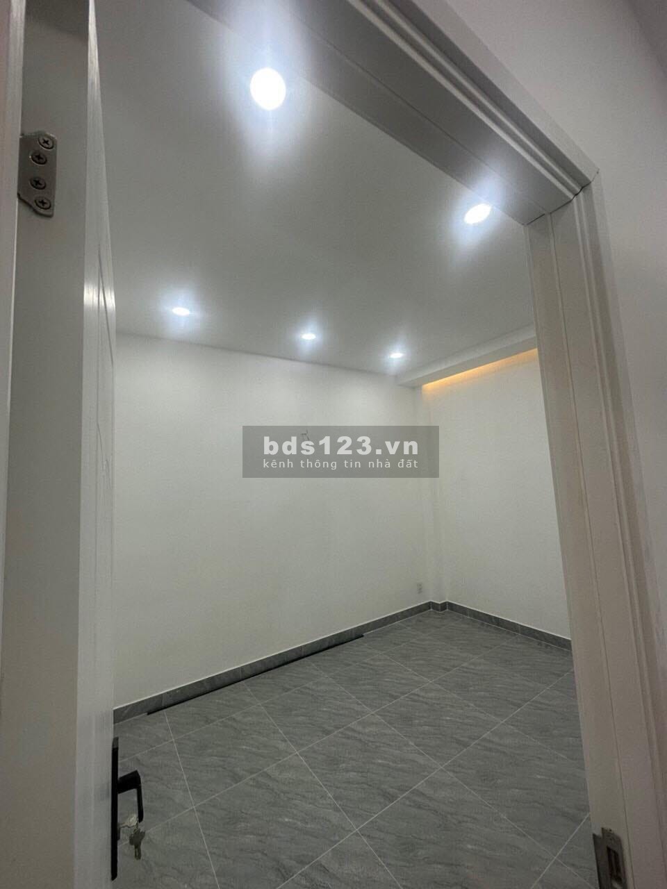Bán nhà Bình Thạnh kế Quận 1 – Diện tích 45M2 chỉ 4 tỷ 2 (TL)