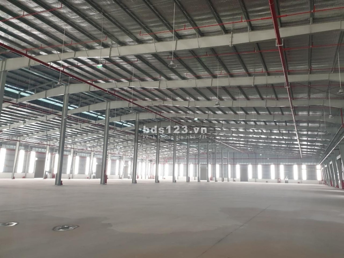 Chính chủ cho thuê kho chứa hàng,sản xuất,logitics DT từ 1.000m2 đến10.000m2 tại quận Long Biên,HN