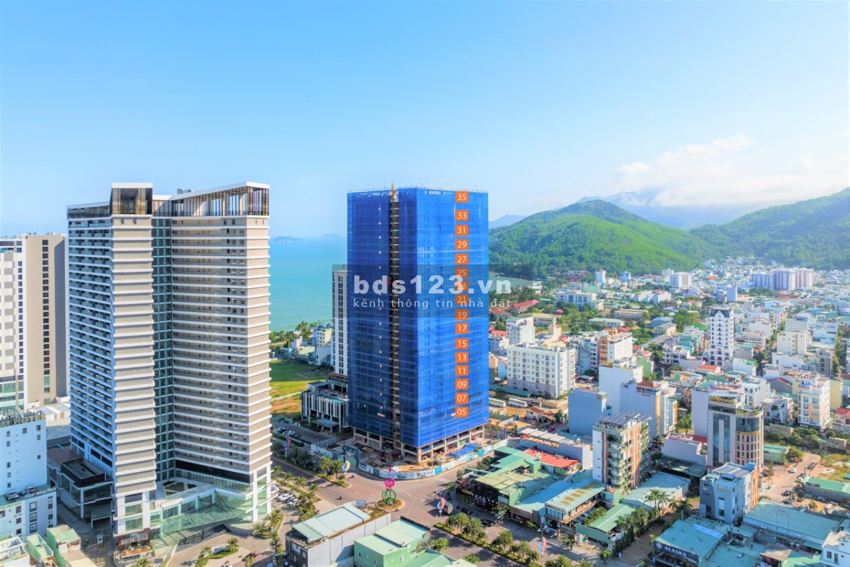 Chính chủ bán lỗ 800 triệu, giá chỉ còn 1,8 tỷ căn hộ 2 phòng ngủ 65m² bàn giao full nội thất