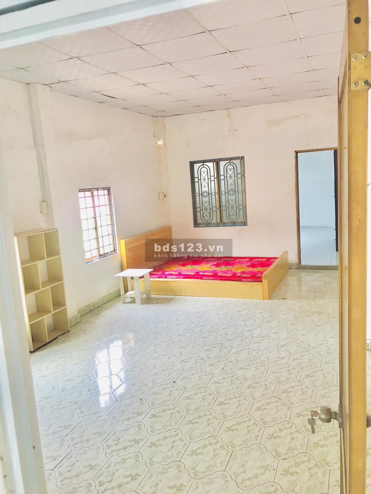 Cho thuê nhà nguyên căn kinh doanh đỉnh góc 2 mặt tiền Lạc Long Quân