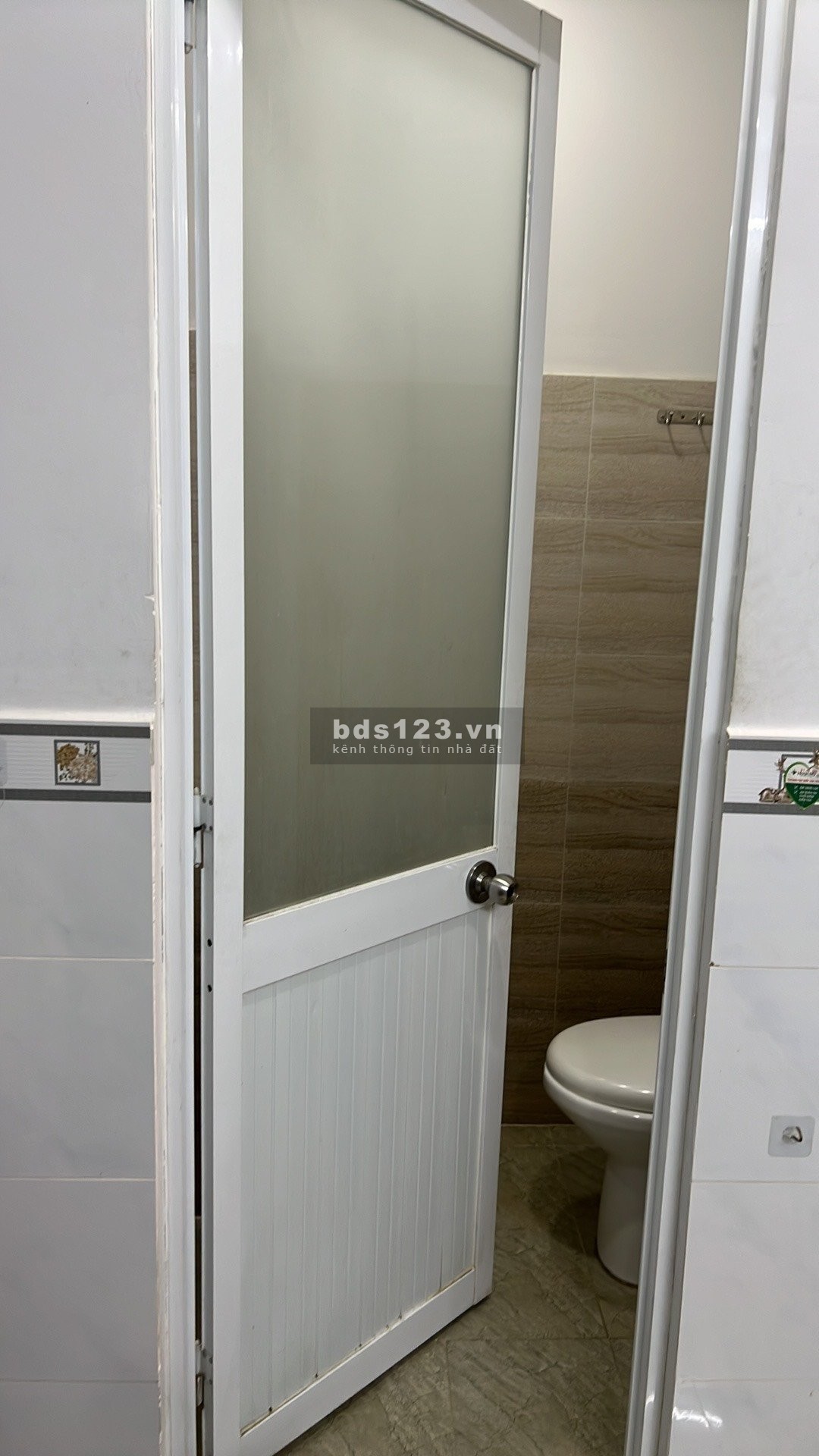 Cho thuê phòng ban công full nội thất tiện nghi 132 Mã Lò, Bình Trị Đông A giá từ 3tr5
