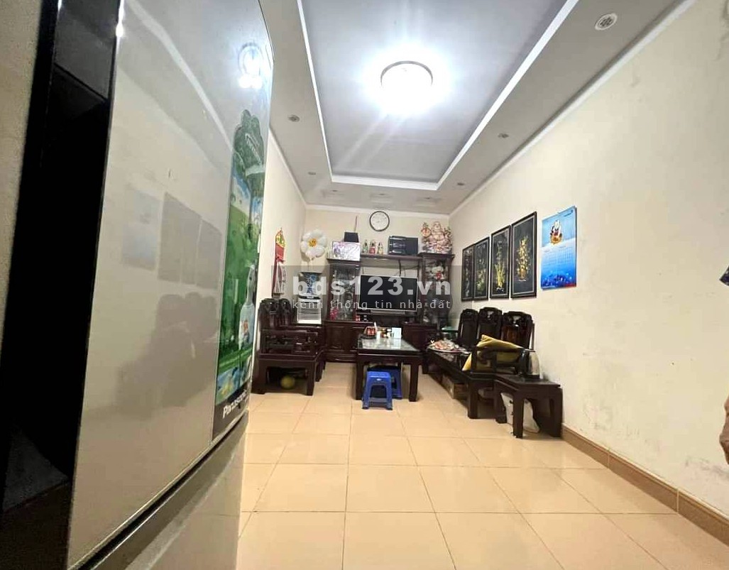 Bán nhà riêng ở Văn điển Thanh Trì, Ô tô đỗ cách 5m, DT 60m², giá 3,1 tỷ