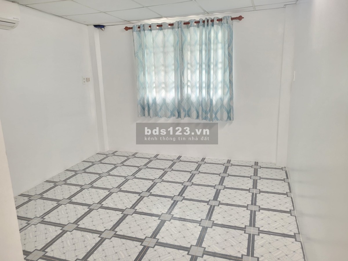 Bán nhà mặt tiền kinh doanh 15 triệu/tháng - 2 tầng ở ngay - 30m², giá chỉ 4,2 tỷ