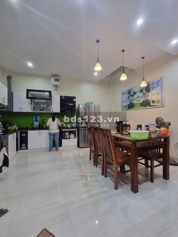 Bán nhà Thái Hà, Đống Đa, 54m2 x 4 tầng, oto 30m, chỉ 4.8 tỷ LH 0333649396