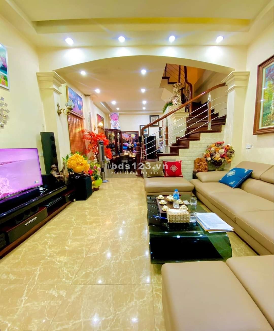 Bán nhà Thái Thịnh, 56m2 x 4 tầng, lô góc, gần phố, chỉ 4.85 tỷ LH 0333649396