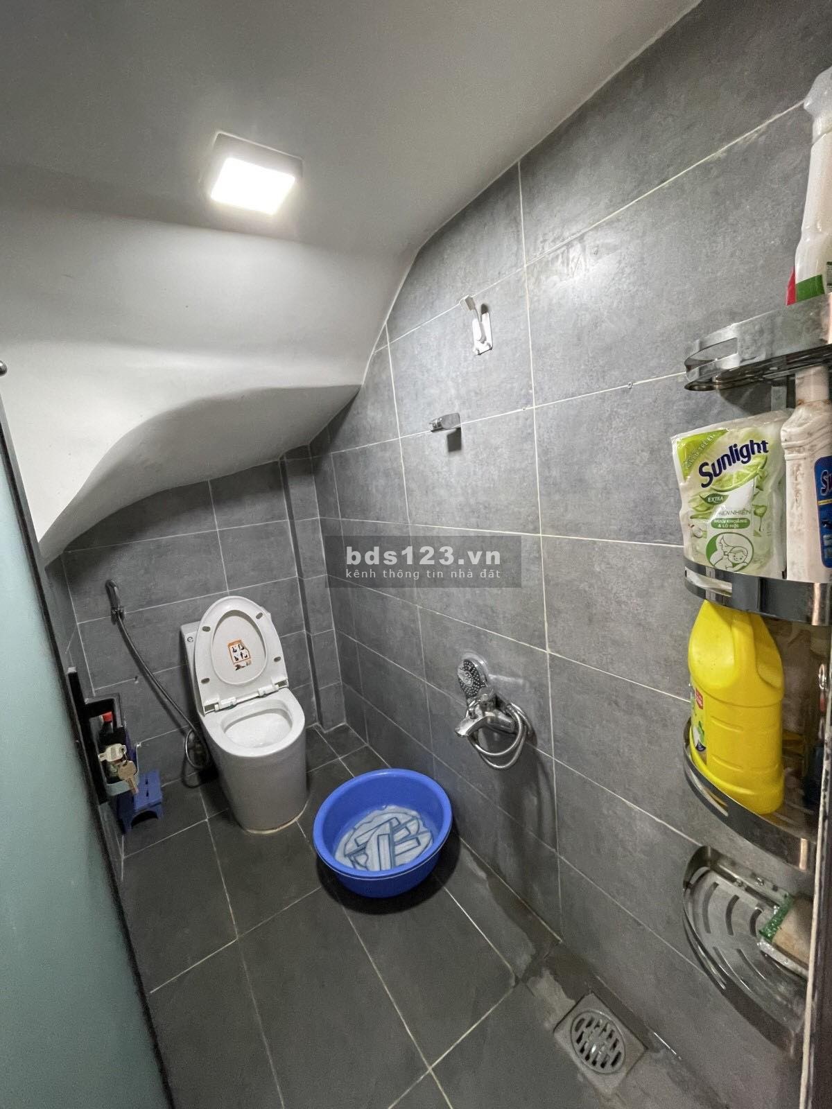 Bán nhà hẻm xe hơi 4 tầng btct kinh doanh sát Tân Bình, nhà 3pn, 3wc, sổ vuông A4, tặng nội thất