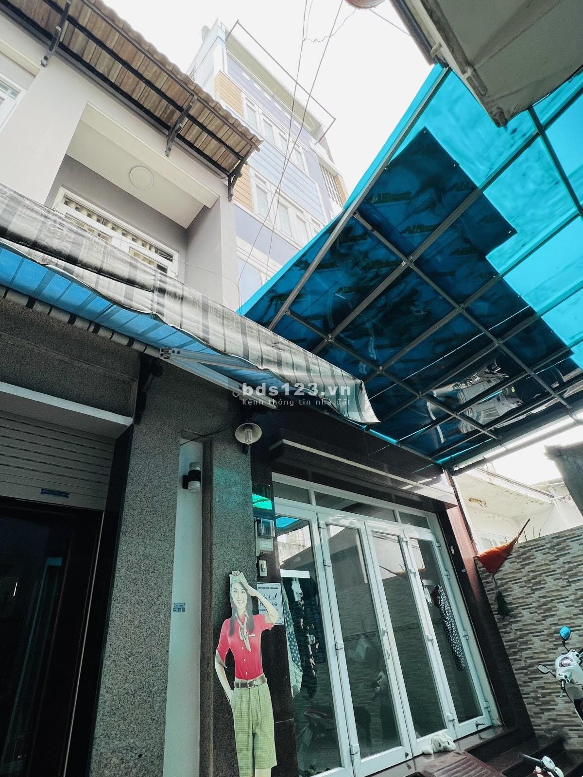 Bán nhà riêng Tân Phú, HXH 1 sẹc, 5 tầng BTCT ~ 50m² - Nhỉnh giá 5 tỷ - Bán gấp