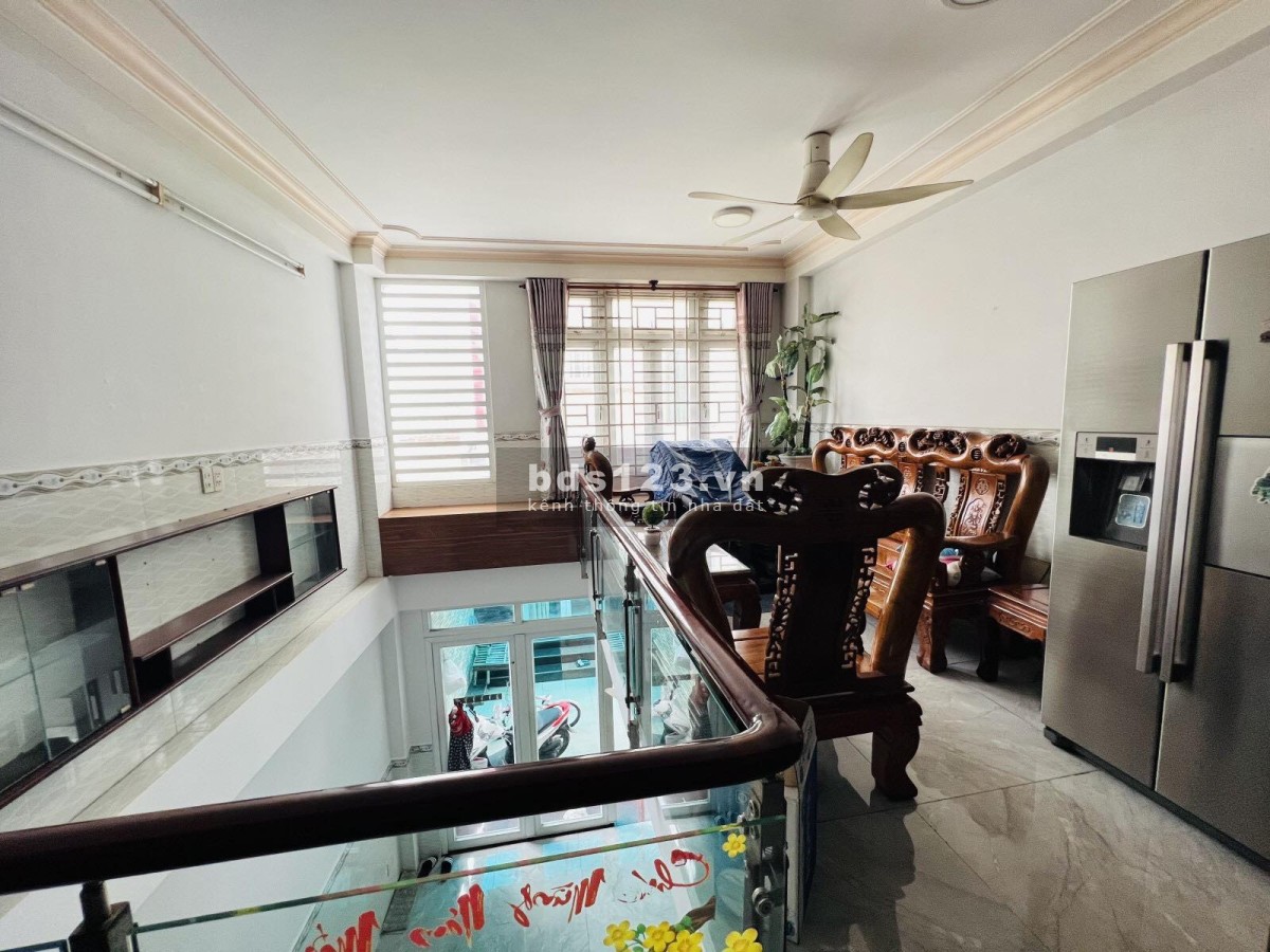 Bán nhà riêng Tân Phú, HXH 1 sẹc, 5 tầng BTCT ~ 50m² - Nhỉnh giá 5 tỷ - Bán gấp