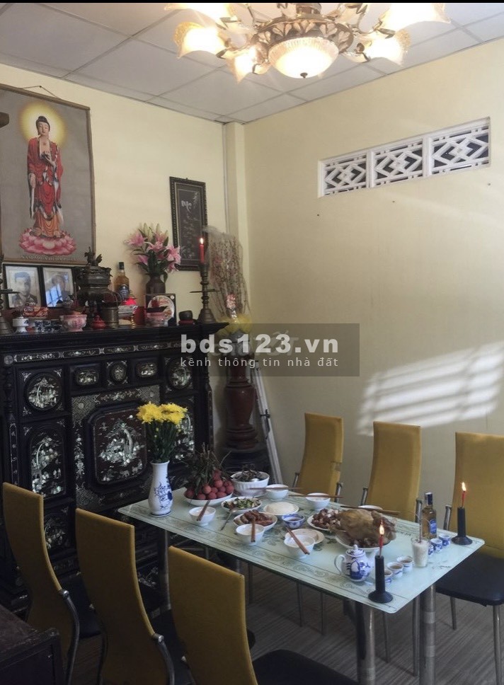 Bán nhà riêng hẻm lớn xe tải đường Bùi Văn Ngữ, Phường Hiệp Thành, Q12, giá 4,7 tỷ