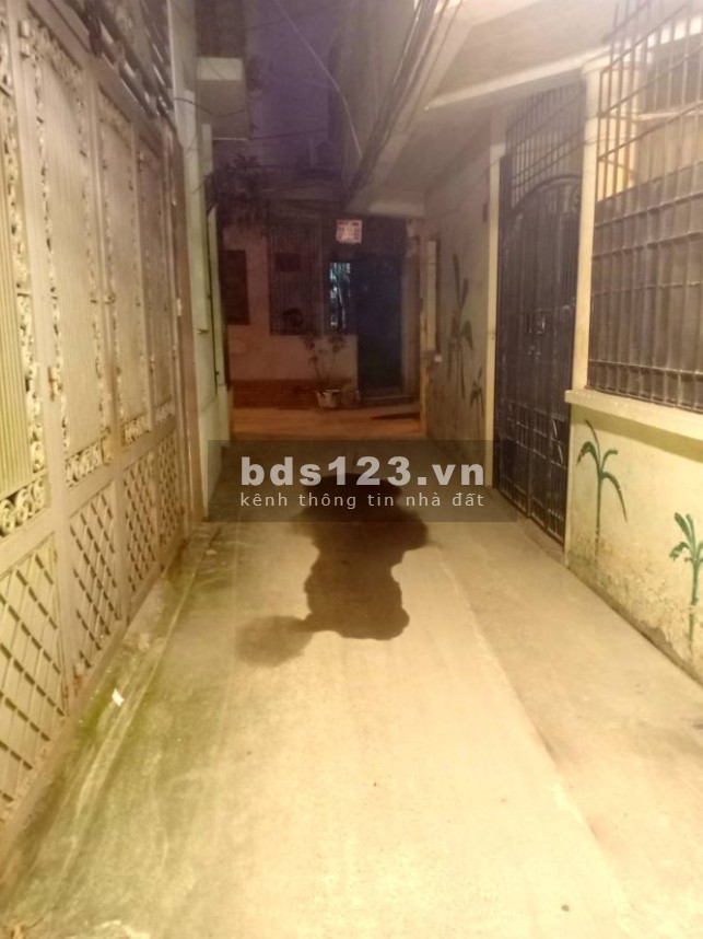 Bán nhà riêng ở Văn điển Thanh Trì, Ô tô đỗ cách 5m, DT 60m², giá 3,1 tỷ