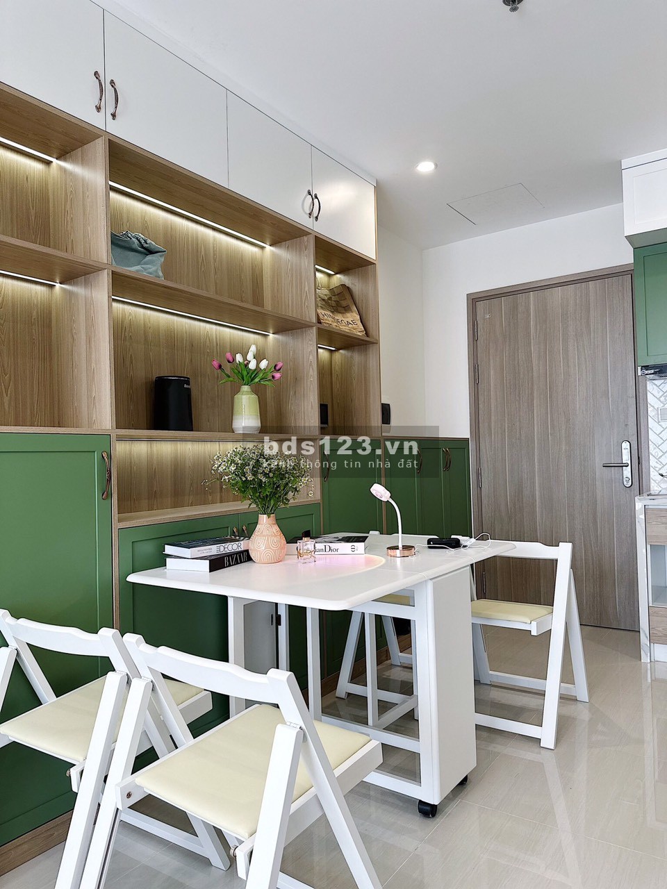 Cho thuê căn hộ 3PN full nội thất cao cấp chỉ 15 triệu tại Vinhomes Q9