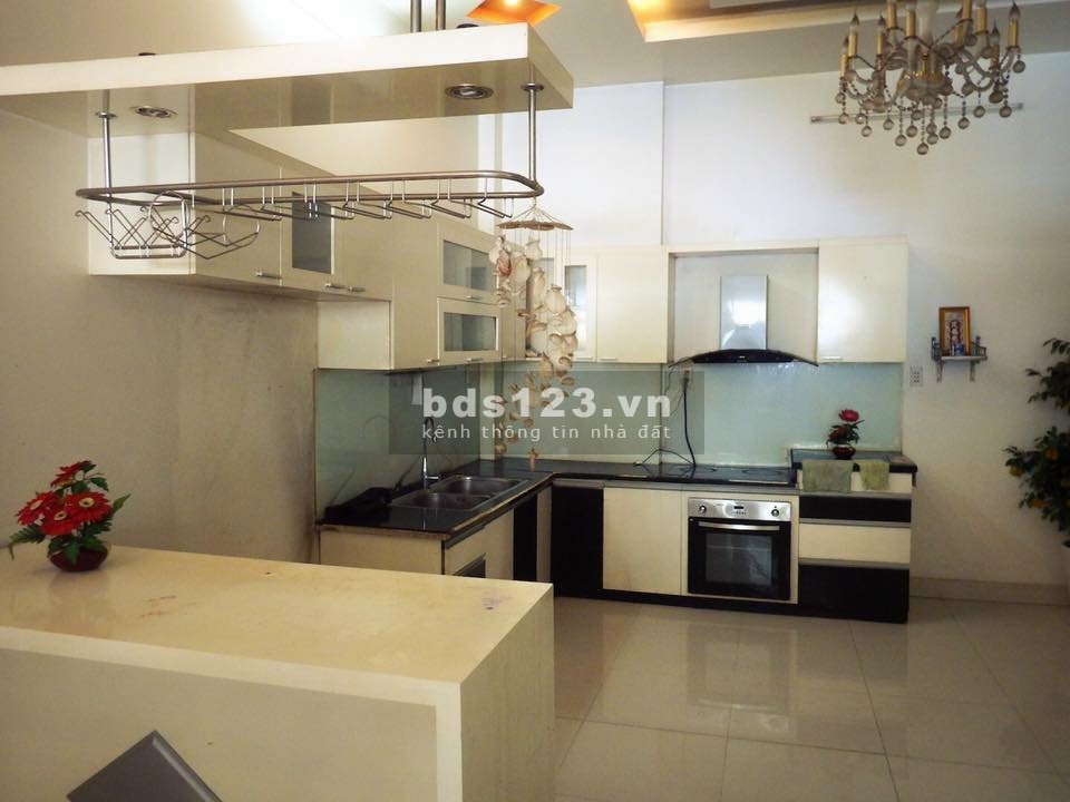 Cho thuê ký túc xá nữ số 118 Bạch Đằng, Phường 24, Bình Thạnh.