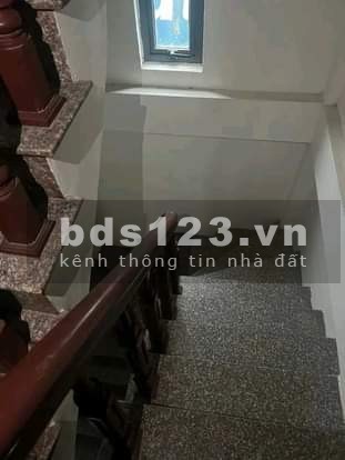 Hiếm, rẻ, bán nhà Hoa Lâm 32m, 4 tầng, có thêm 6m lưu không, giá 2.8 tỷ