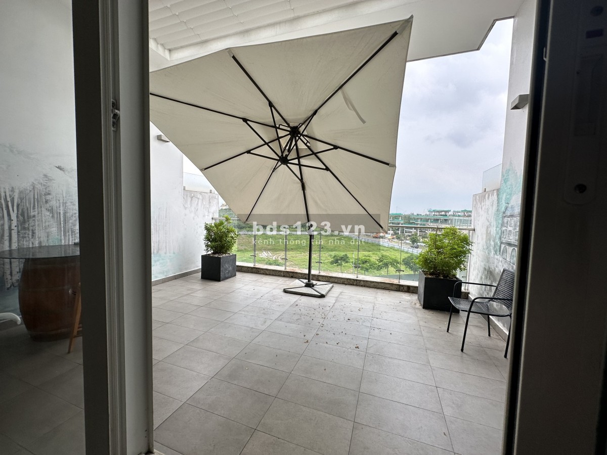 Cho thuê Shophouse Saritown full bội thất thương hiệu Table giá 90 triệu/tháng