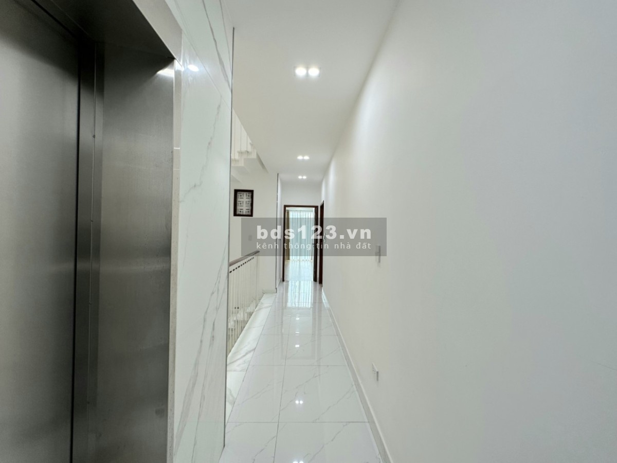 Cho thuê căn góc Mystery nhà mới diện tích lớn giá 140 triệu