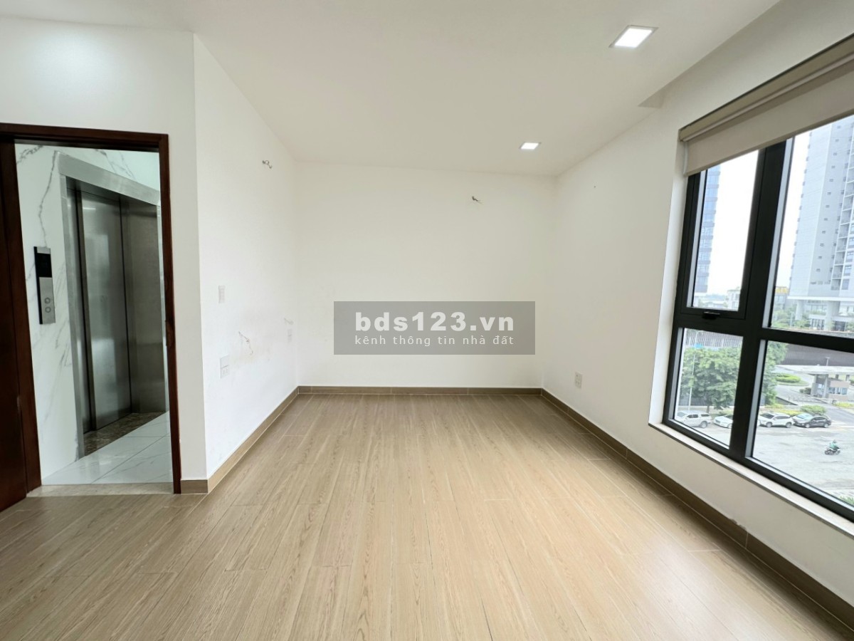 Cho thuê căn góc Mystery nhà mới diện tích lớn giá 140 triệu