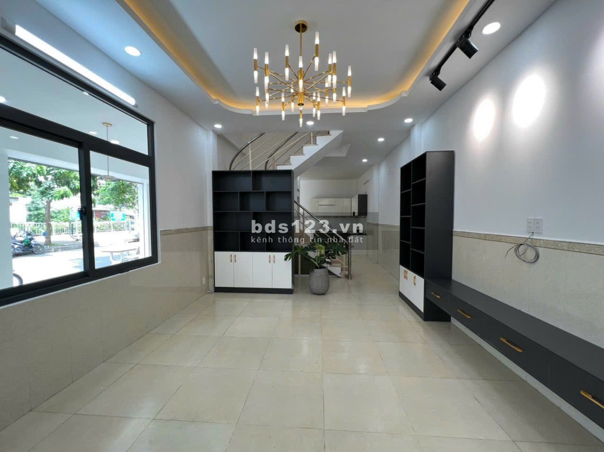 Bán biệt thự 152 Đường số 39 ( căn góc Đường Số 39 & 14) DT: 7.2x14m P. Tân Quy, Quận 7
