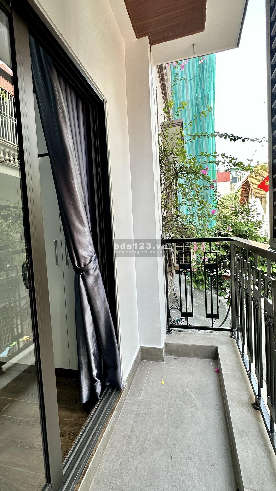 Cho thuê phòng mới 100% có ban công, dọn đến ở luôn !