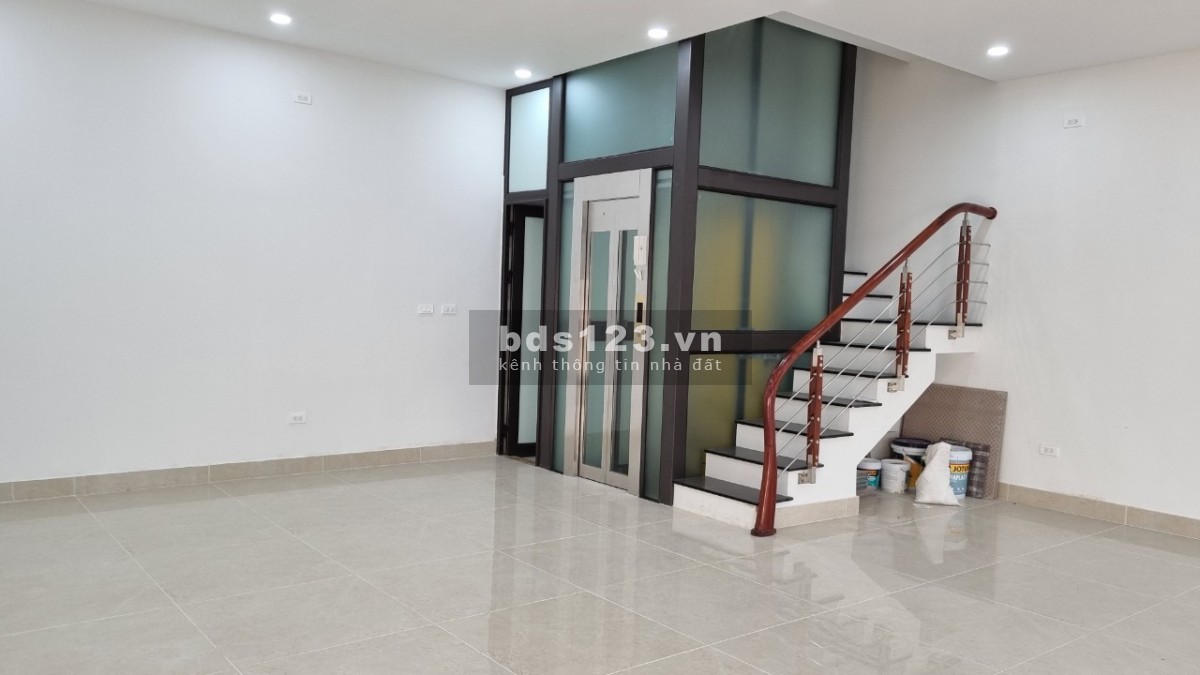 Cho thuê shophouse căn góc 150m2, 3 mặt tiền mặt đường lớn tại Vinhomes Ocean Park Gia Lâm
