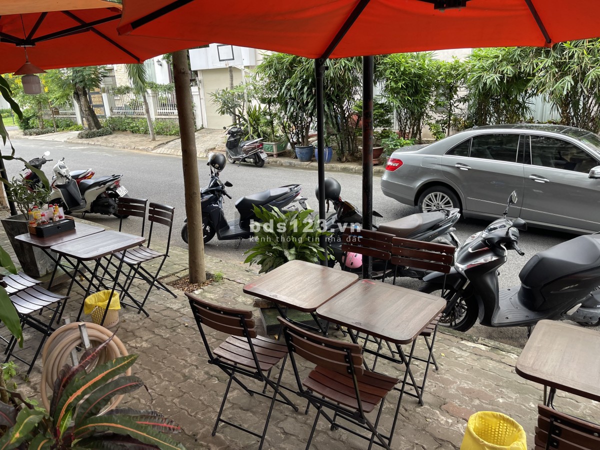 Chính chủ cần sang quán ăn góc 2 mặt tiền kèm 1 căn hộ mini , 25 hà huy tập trung tâm phú mỹ hưng