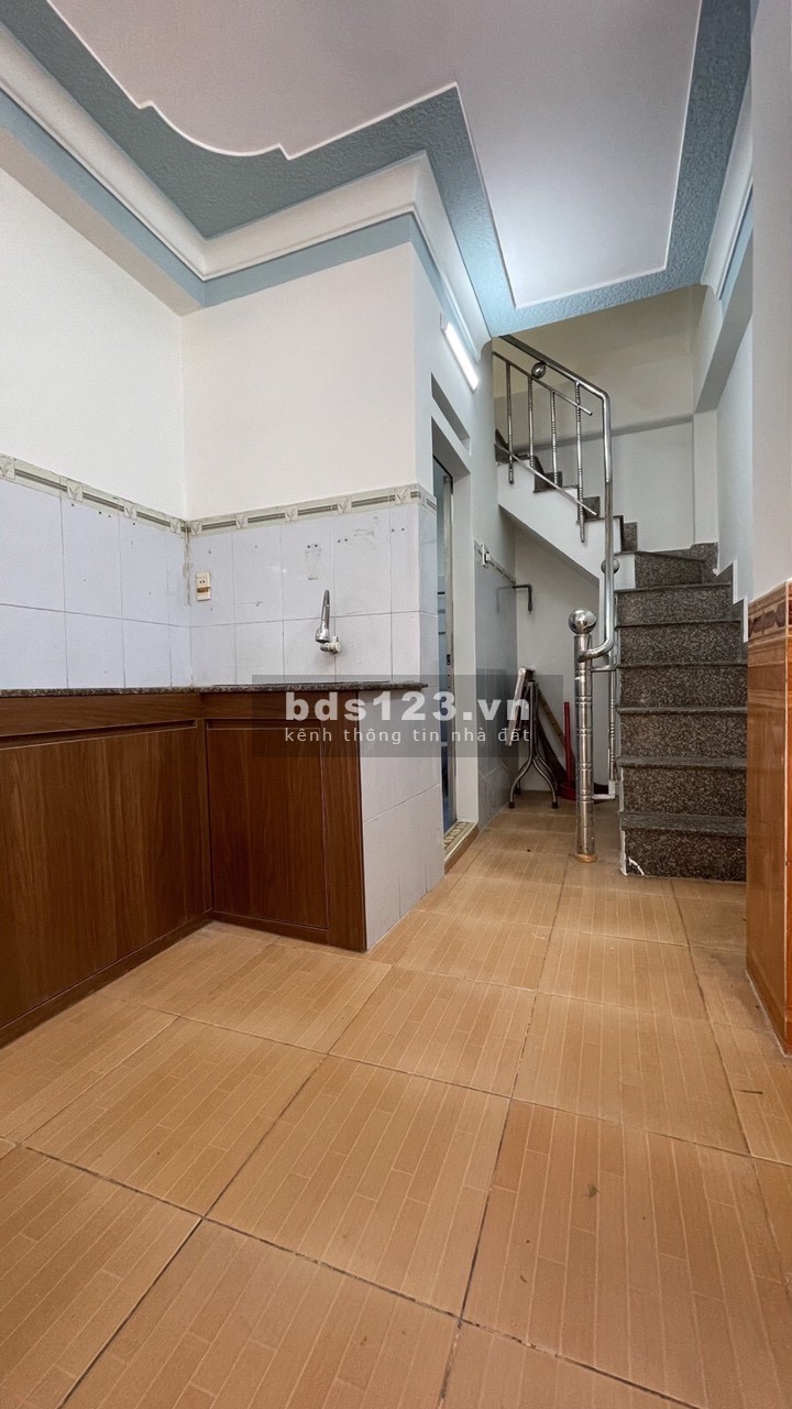 HẺM XE HƠI - Ô TÔ QUAY ĐẦU 20M ĐƯỜNG LÊ THÚC HOẠCH TÂN PHÚ CHỦ KẸT BÁN GẤP