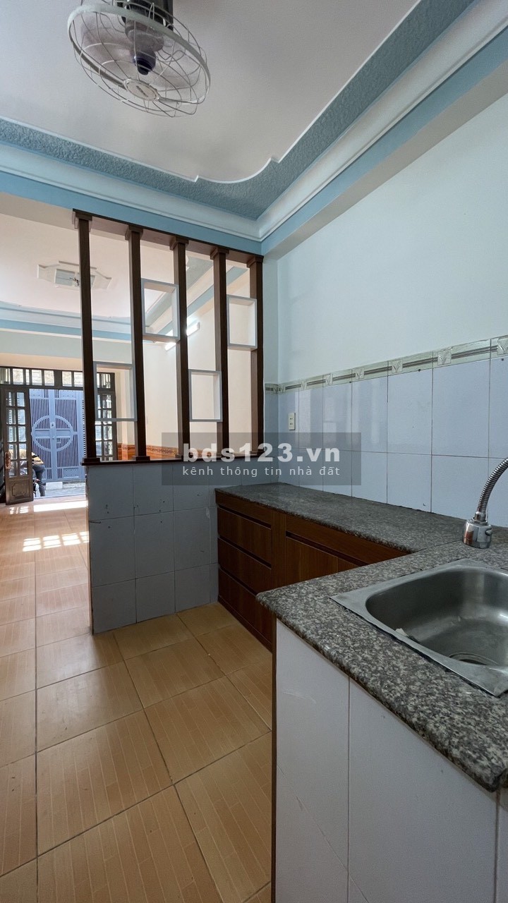 HẺM XE HƠI - Ô TÔ QUAY ĐẦU 20M ĐƯỜNG LÊ THÚC HOẠCH TÂN PHÚ CHỦ KẸT BÁN GẤP