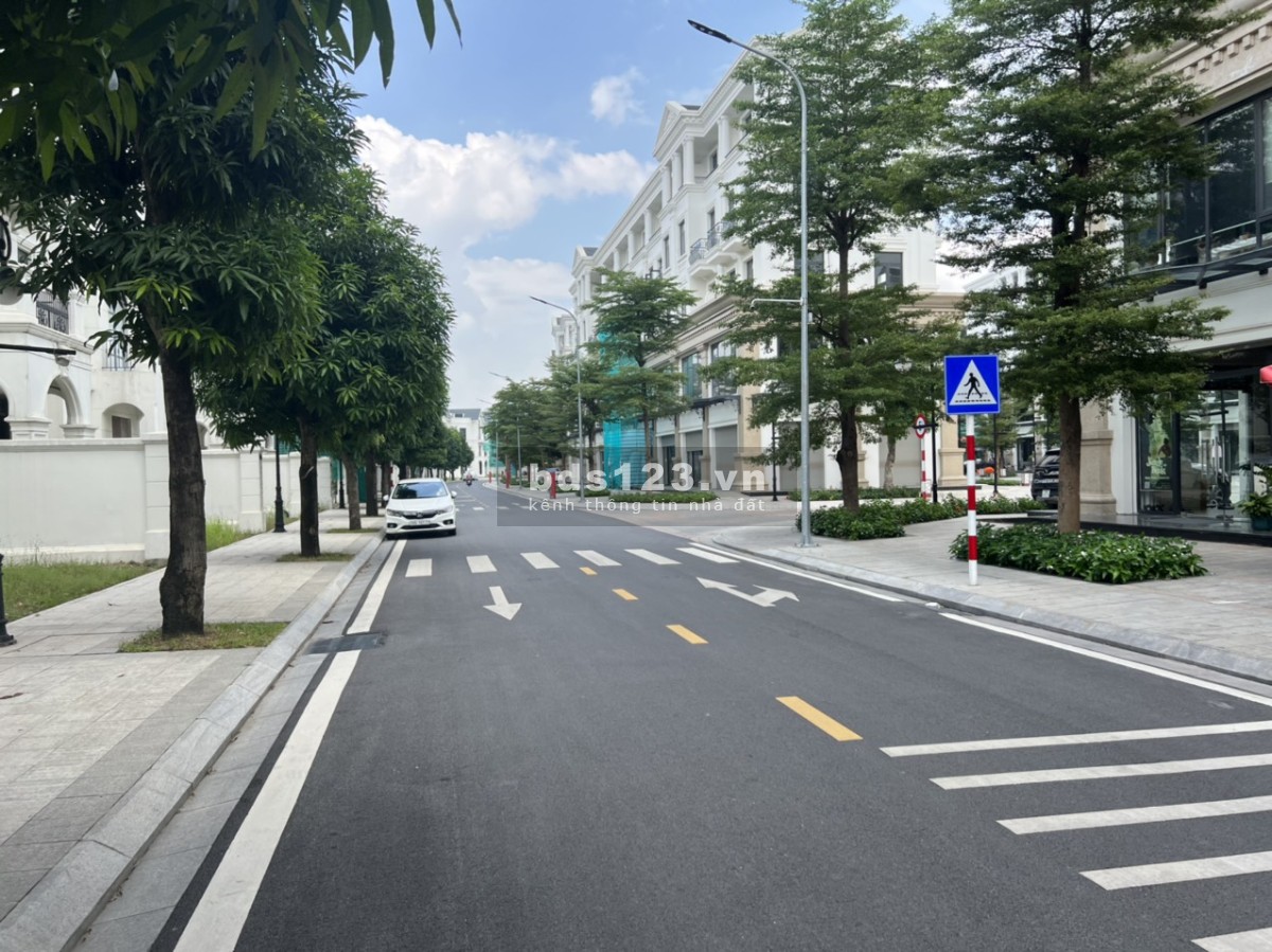 Biệt thư đơn lập lập Hải Âu 300m2 giá 40.5 tỷ tại Vin Gia Lâm (0985941715)