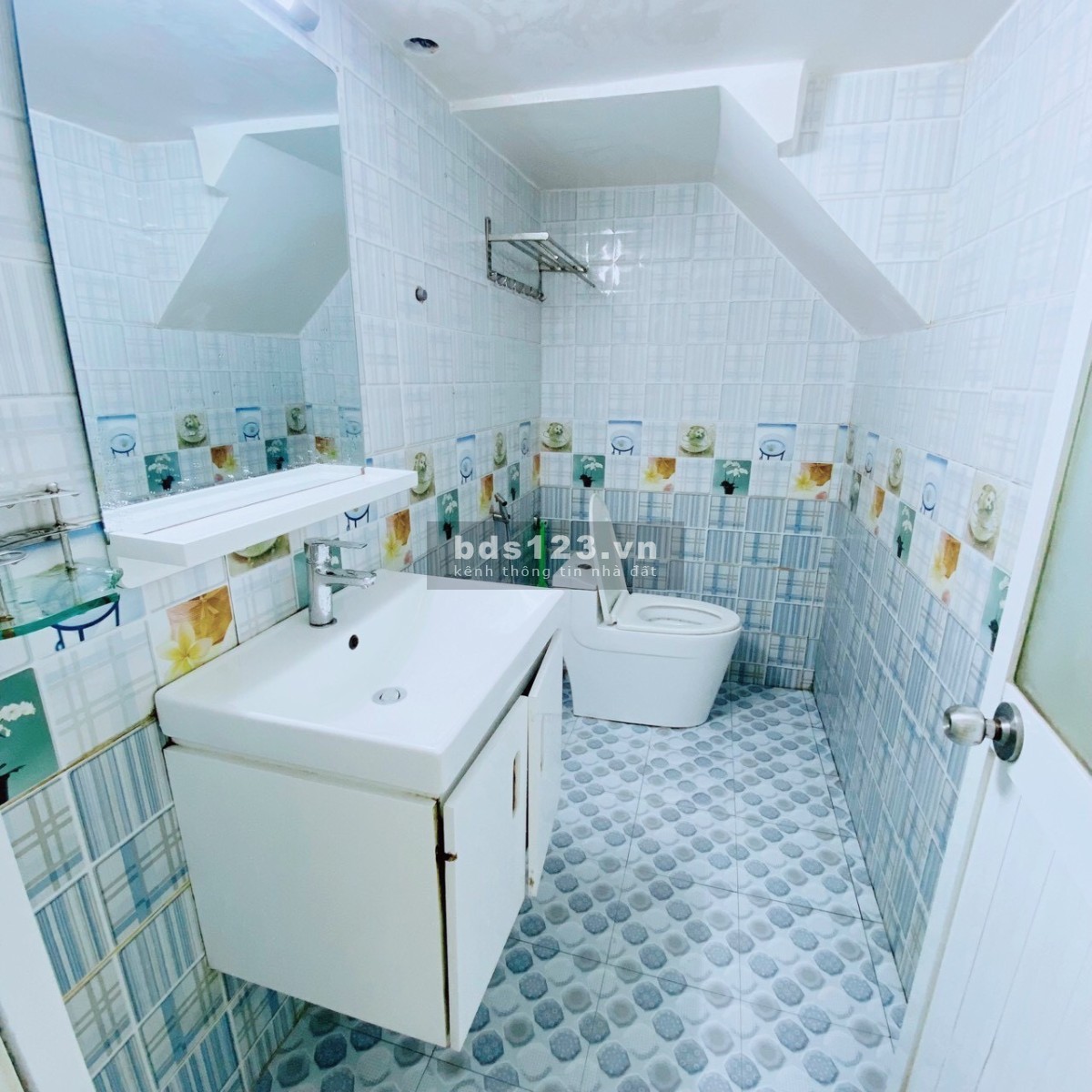 SIÊU PHẨM TÂN PHÚ NGAY NGUYỄN SƠN - 48M2, 3 TẦNG - HXH ĐỖ CỬA - CHỈ NHỈNH 4 TỶ