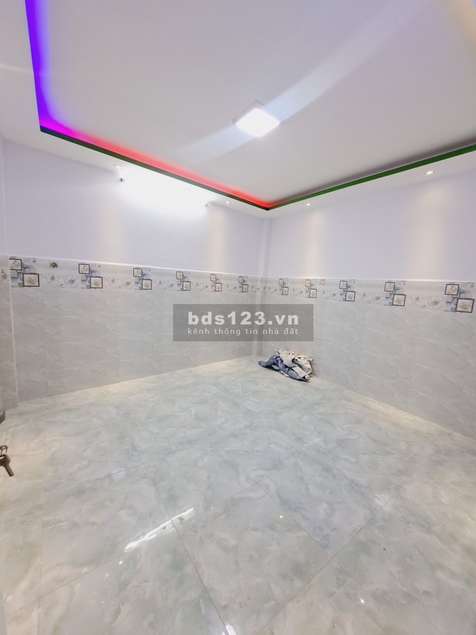 SIÊU PHẨM TÂN PHÚ NGAY NGUYỄN SƠN - 48M2, 3 TẦNG - HXH ĐỖ CỬA - CHỈ NHỈNH 4 TỶ