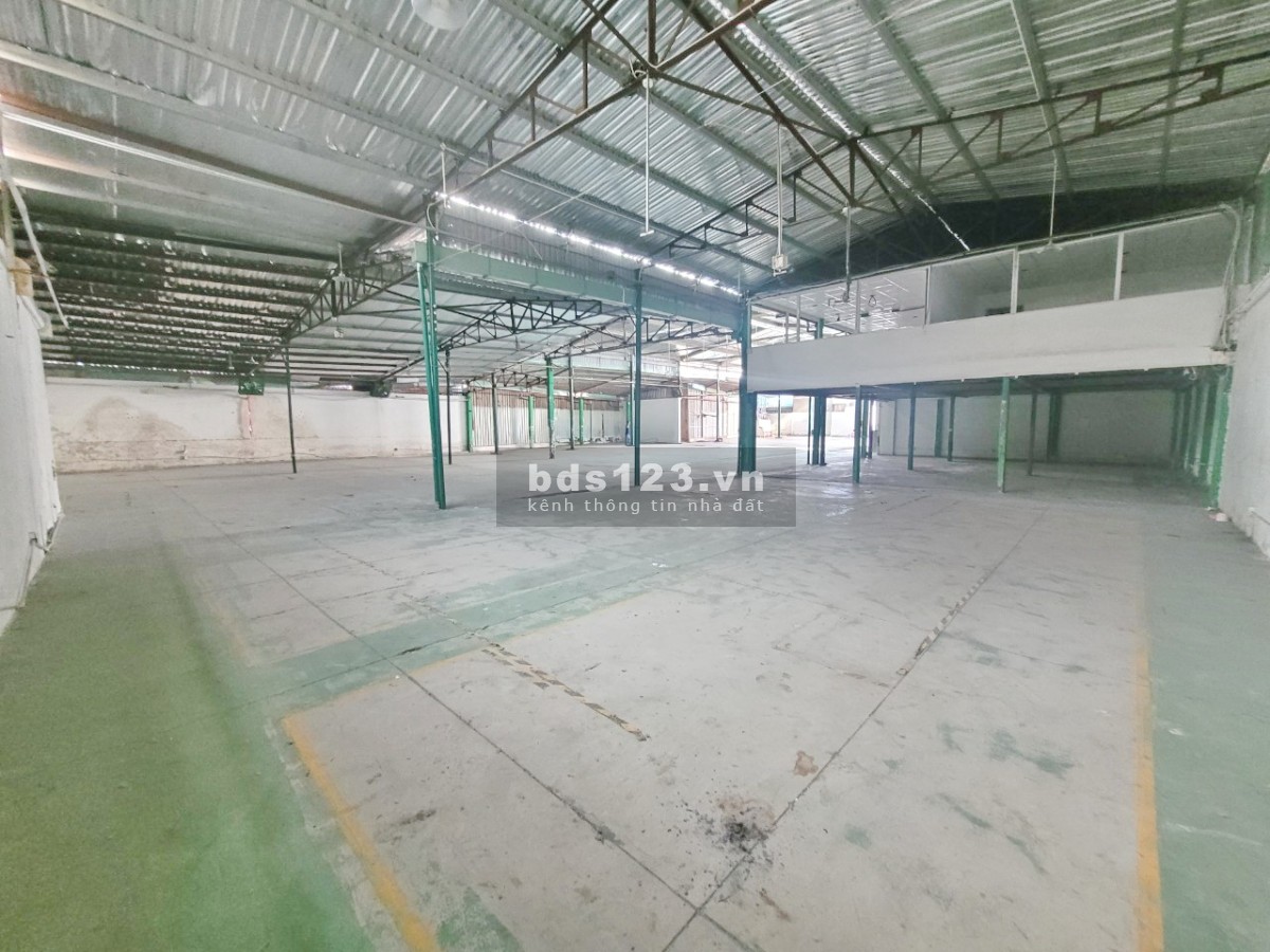 Cho thuê kho 1600m² mặt tiền Đường Số 25 Tân Quy Quận 7