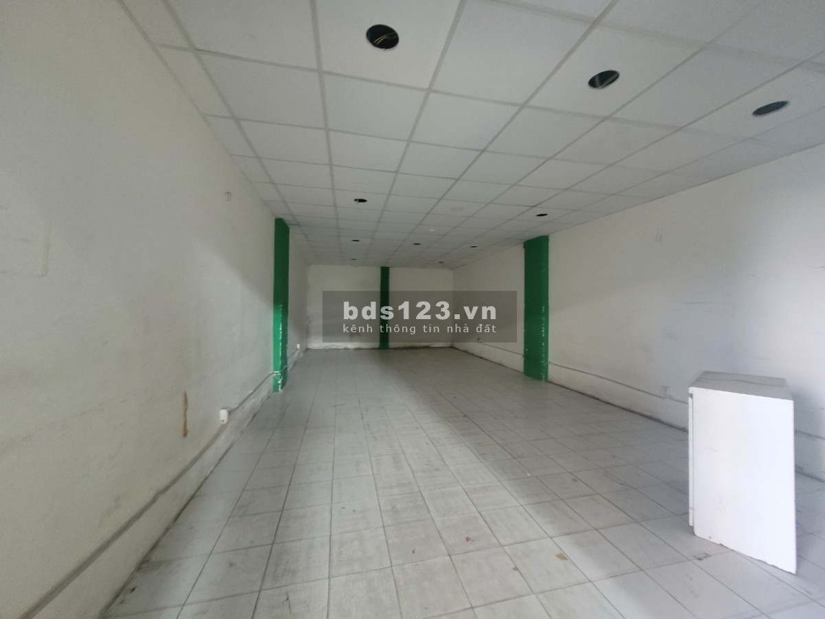 Cho thuê kho 1600m² mặt tiền Đường Số 25 Tân Quy Quận 7