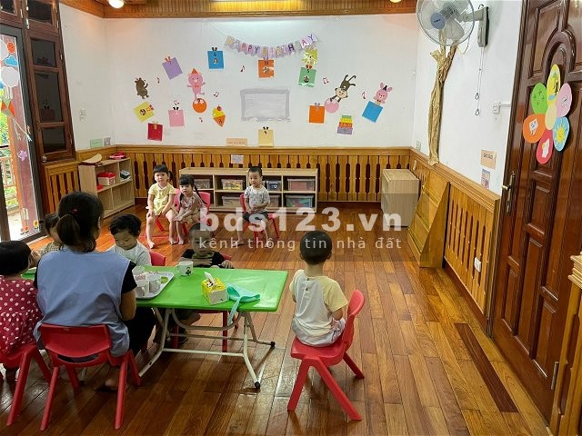 Biệt Thự Dịch Vọng, Cầu Giấy. Dt 300m, 5T, Mt 15m, Giá đầu tư chỉ 65 Tỷ. Vị trí đẹp, Ở và làm Vp Cty