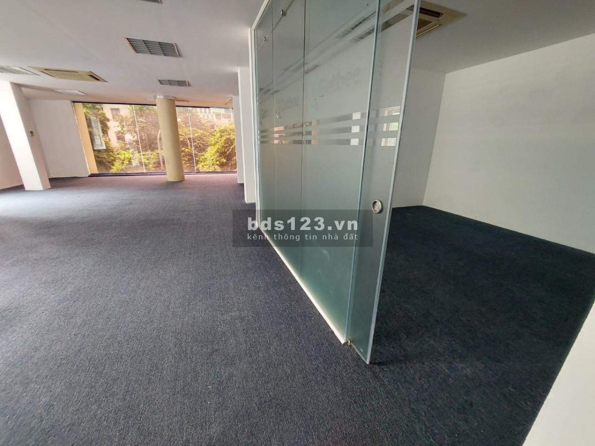Cho thuê văn phòng khu vực Cầu Giấy giảm 5tr tháng đầu tiên