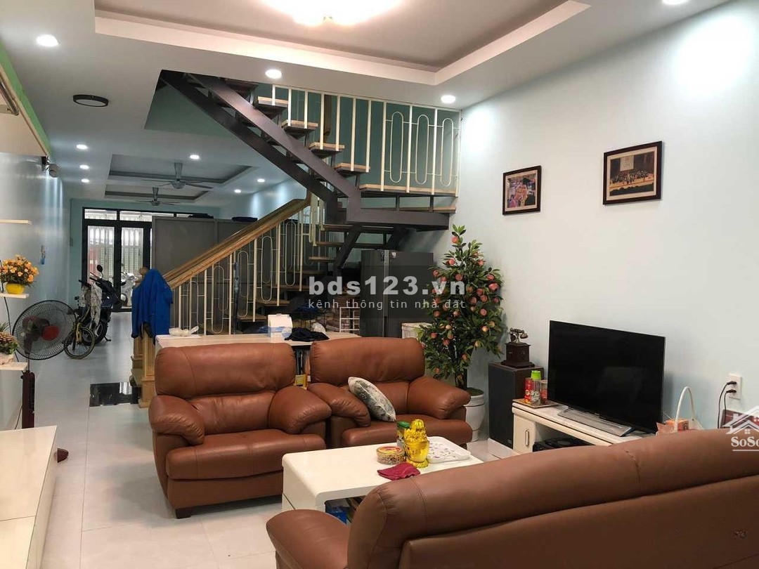 Bán nhà vị trí đắc địa MT đường lớn, SHR, công chứng sang tên ngay, giá 15 tỷ TL