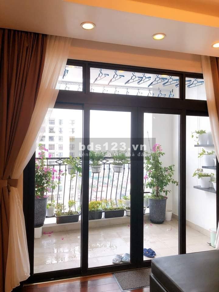 Chính chủ cắt lỗ bán căn 4PN giá rẻ nhất khu Royal (đủ đồ đẹp, giá 7.6 tỷ bao phí), LH: 0912 396 400