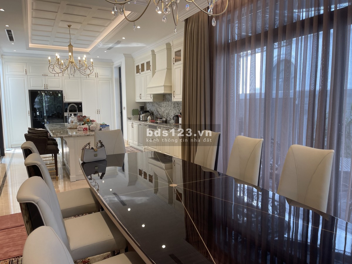 Bán biệt thự đơn lập 288m² Ngọc Trai - đã hoàn thiện full nội thất cao cấp, có thang máy