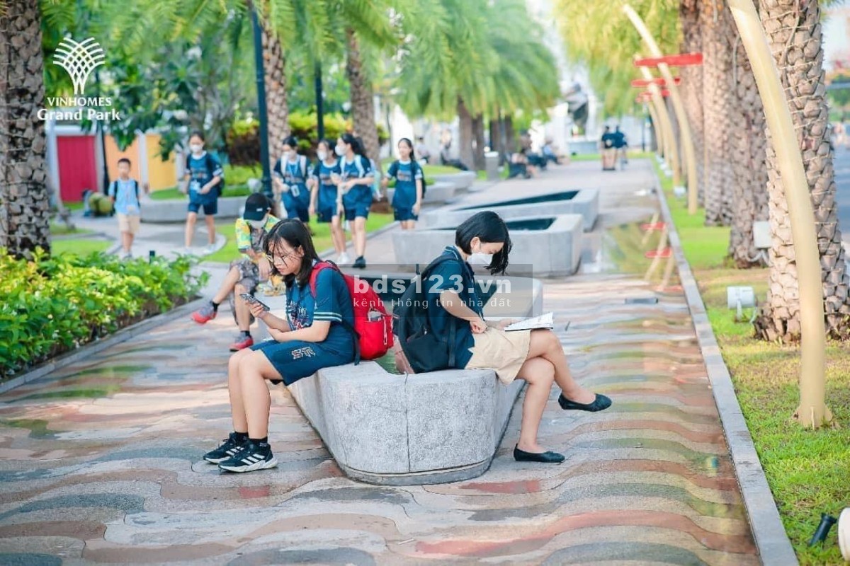 Bán Căn Hộ 2PN+ 69m2 Chỉ 2.980 Tỷ (BTP) The Origami Vinhomes Grand Park Quận 9