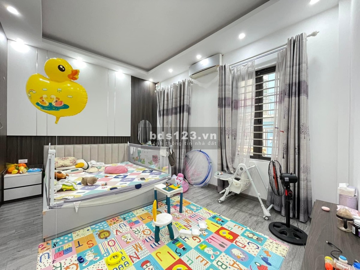 Bán nhà Xã Đàn 42m5, 5 tầng lô góc mặt tiền rộng, nhà mới đẹp, hơn 6 tỷ