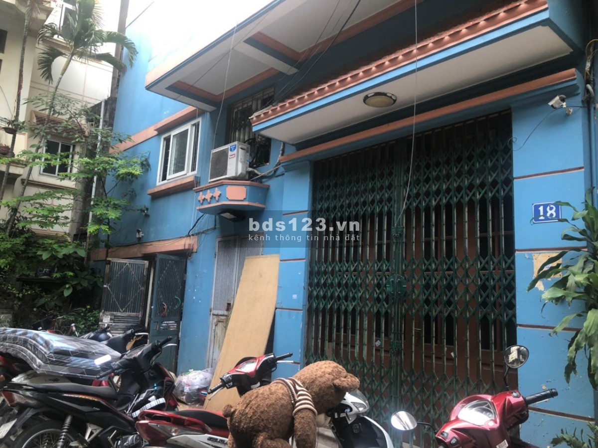 Bán gấp CCMN tại Cầu Giấy. Dòng tiền ổn định 40tr/th. 50m2x6T, ô tô đỗ cửa. Giá 8 tỷ