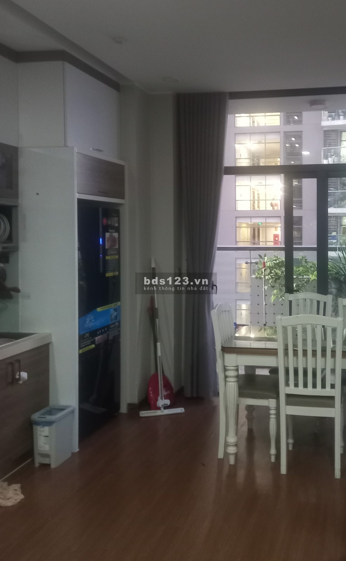 Tôi cần bán gấp căn hộ Tràng An 3PN CT2B đủ nội thất, tầng trung chính chủ giá 4,94 tỷ