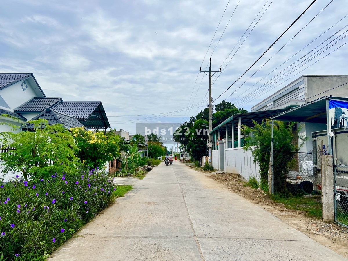 Bán lô đất biển Liên Hương, Bình Thuận diện tích 122m², giá 768,6 triệu